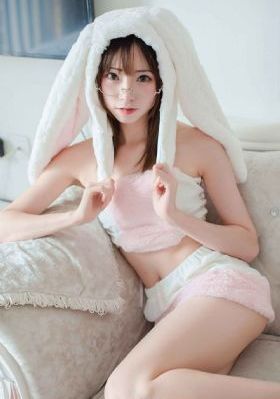 亂倫的老女人引诱_高清在线播放