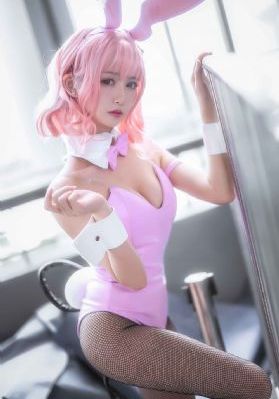 美女扒开内裤光屁股给男人看_高清电影在线看